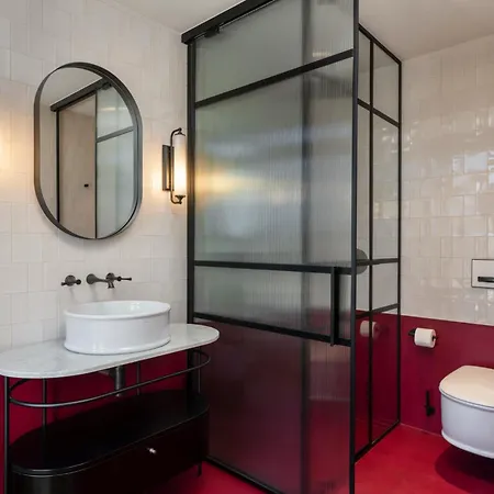 Beautiful Villa With Rooftop Pool Carmhim