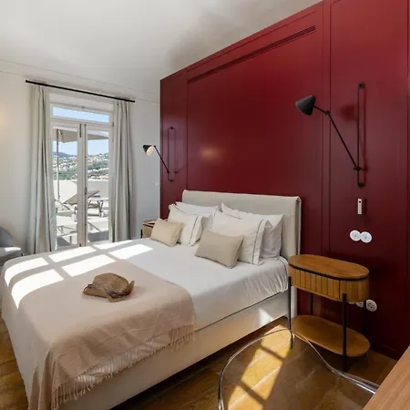 Beautiful Villa With Rooftop Pool Carmhim